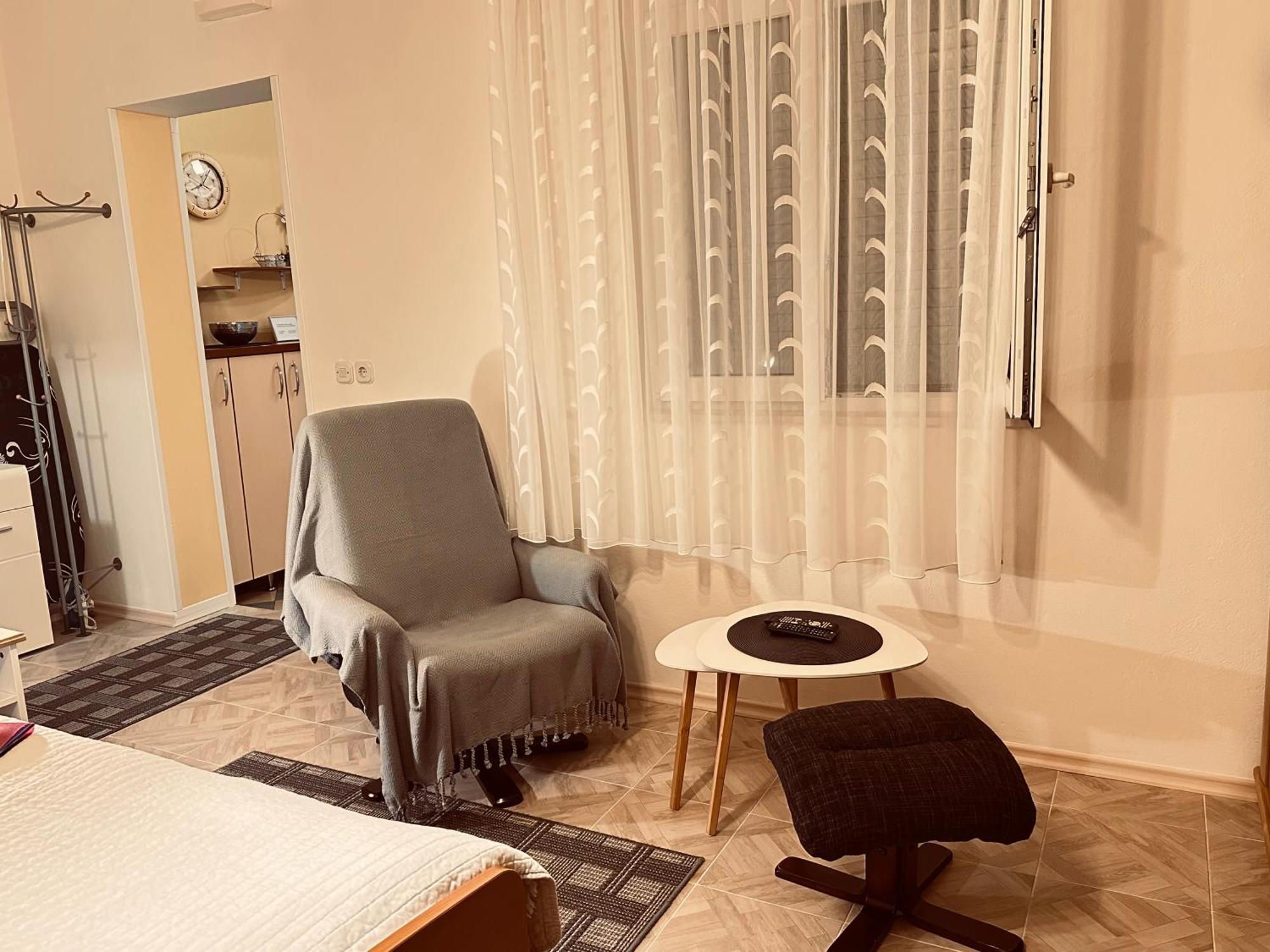 Apartments - Rooms Vesna Primosten Ngoại thất bức ảnh