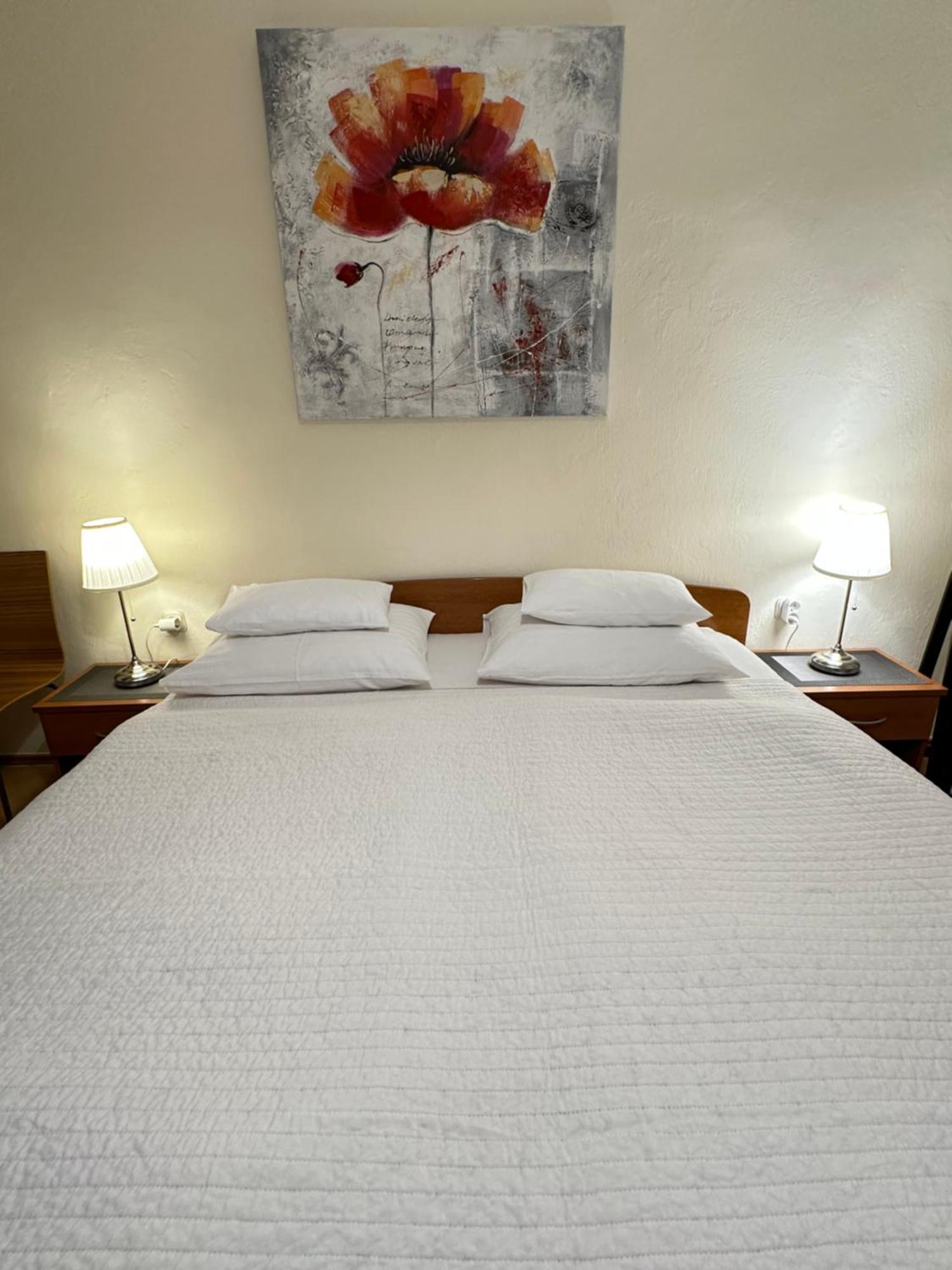 Apartments - Rooms Vesna Primosten Ngoại thất bức ảnh