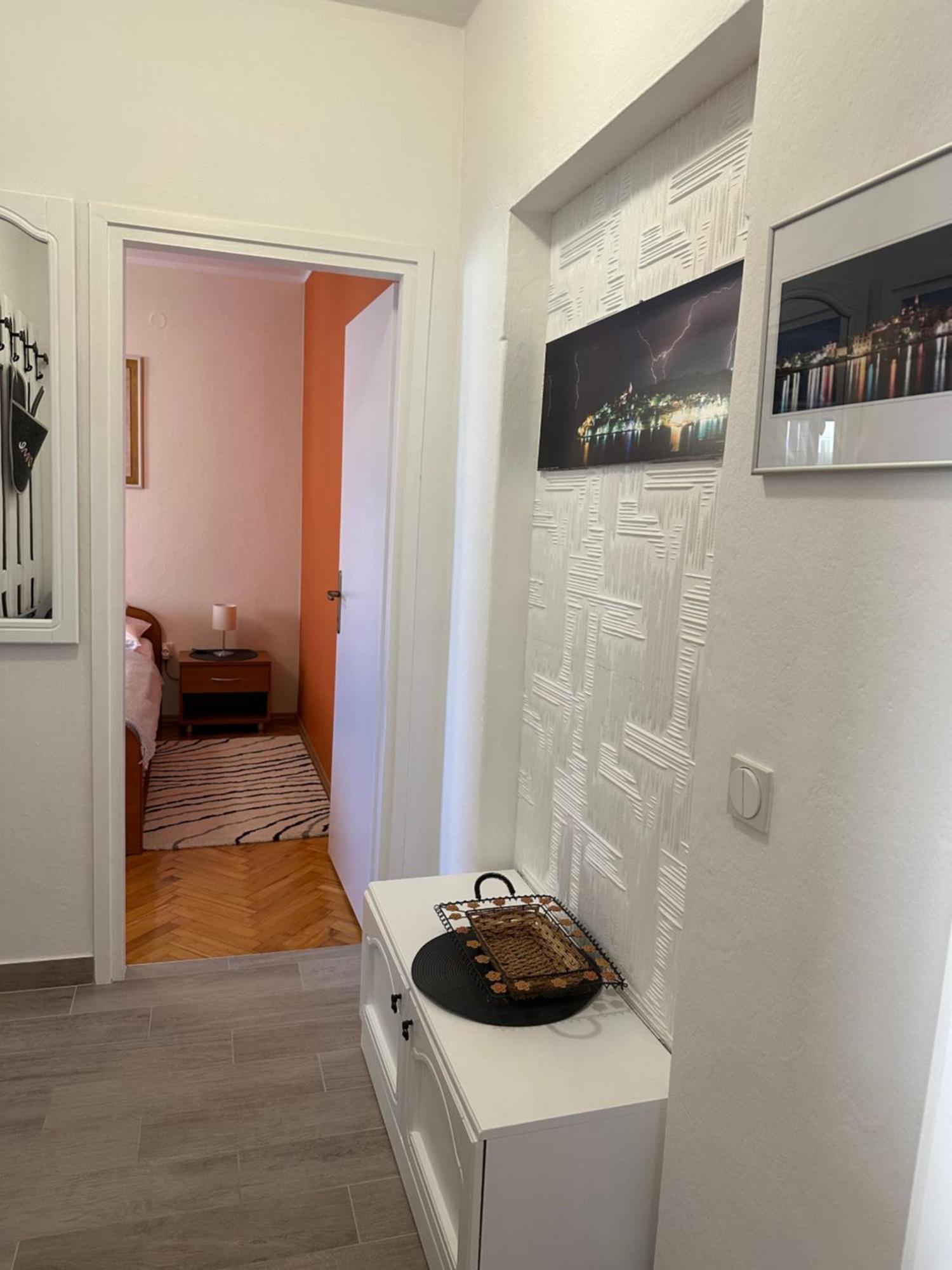 Apartments - Rooms Vesna Primosten Ngoại thất bức ảnh