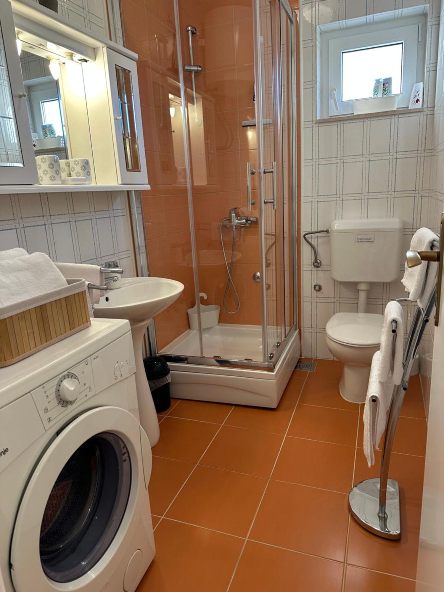 Apartments - Rooms Vesna Primosten Ngoại thất bức ảnh